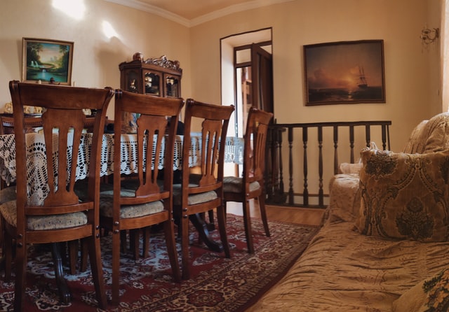 Traditional Dining Room